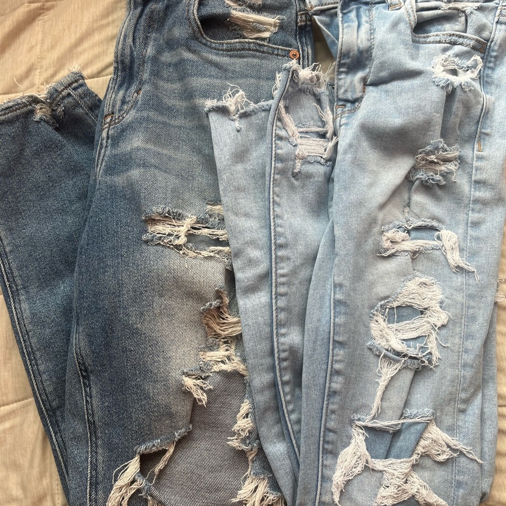 American Eagle Outfitters Distressed jeans bundle 2 pack. Perfect condition